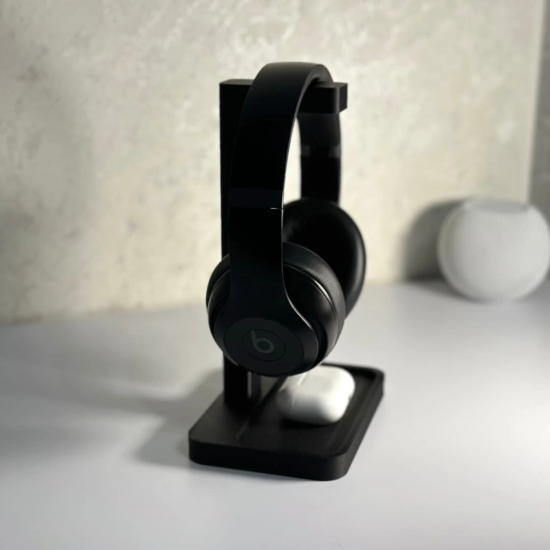 Headphones / AirPods Holder view 3