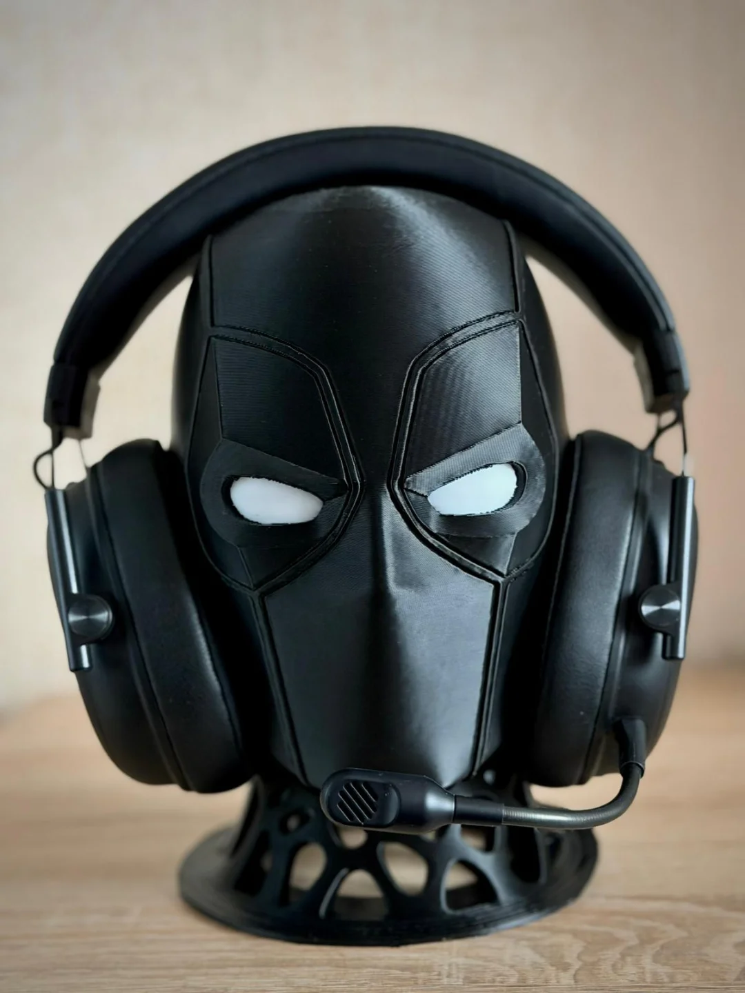 Deadpool Headphone Stand view 7