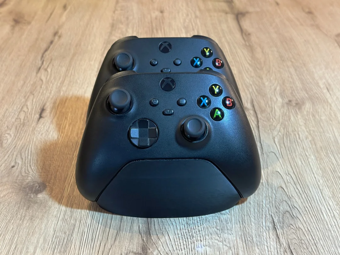 Double Xbox Controller Stand view 2