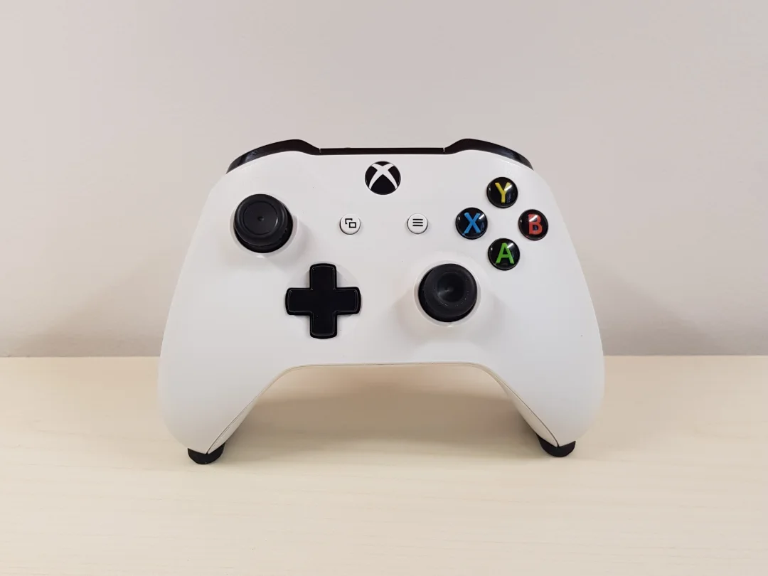 Invincible Xbox One Controller Holder view 3