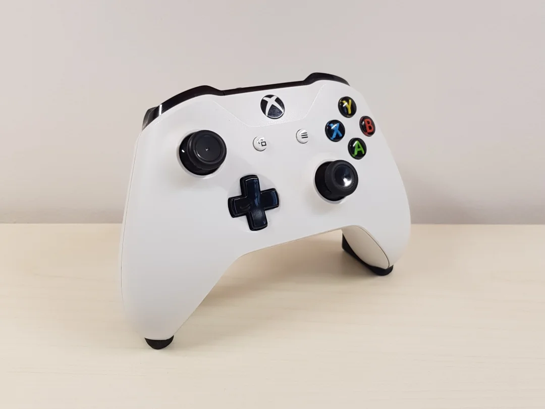 Invincible Xbox One Controller Holder view 5