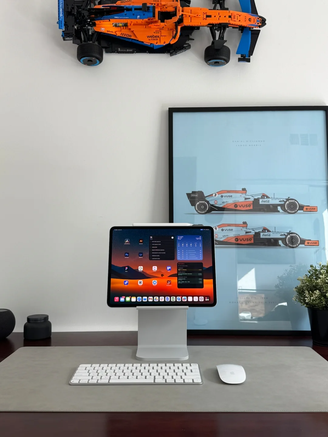 iPad / Tablet Stand view 5