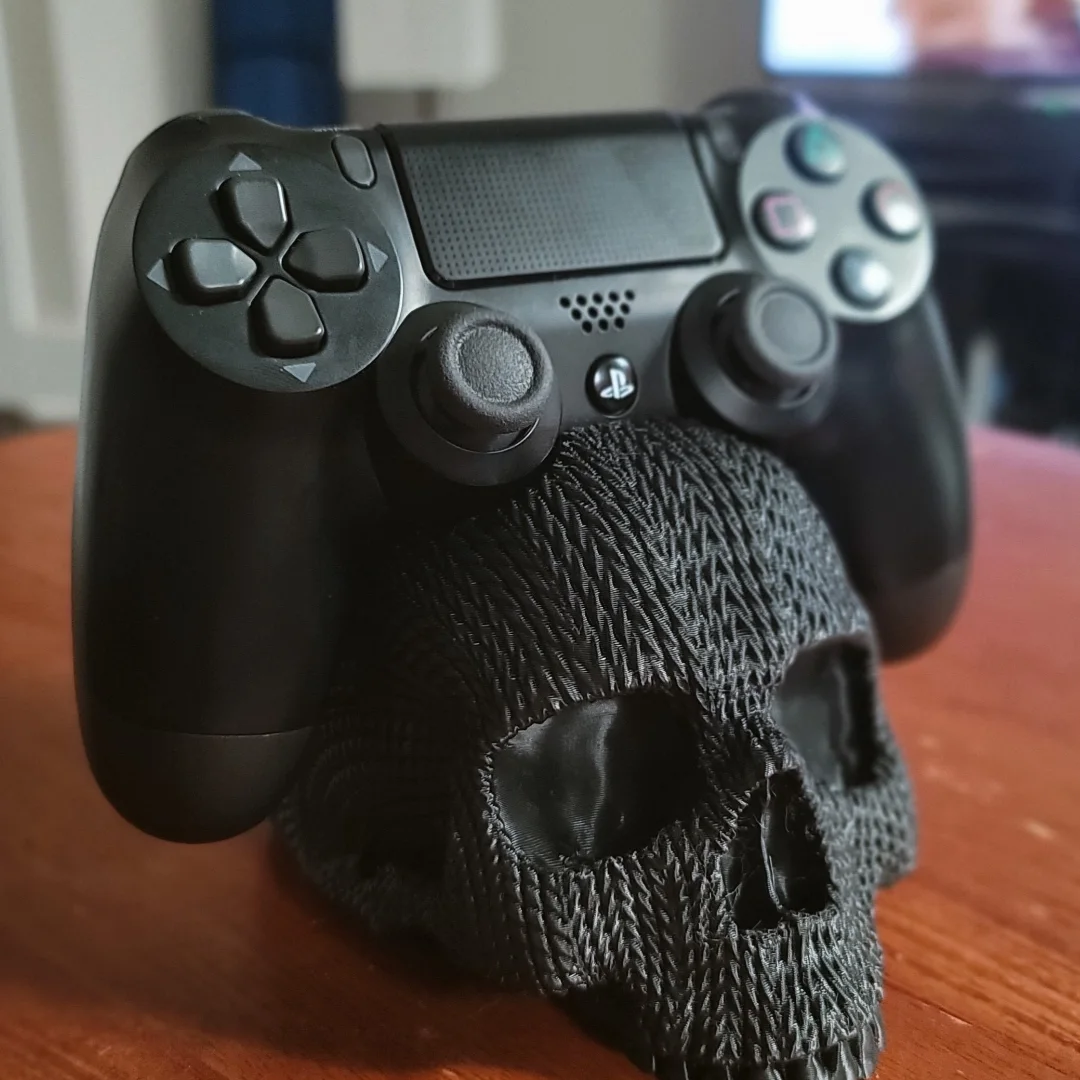 Knitted Skull PS4 Controller Stand view 4