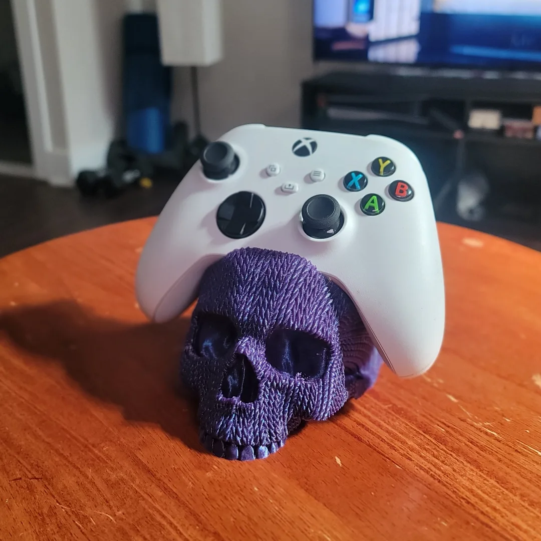 Knitted Skull Xbox Controller Holder view 2