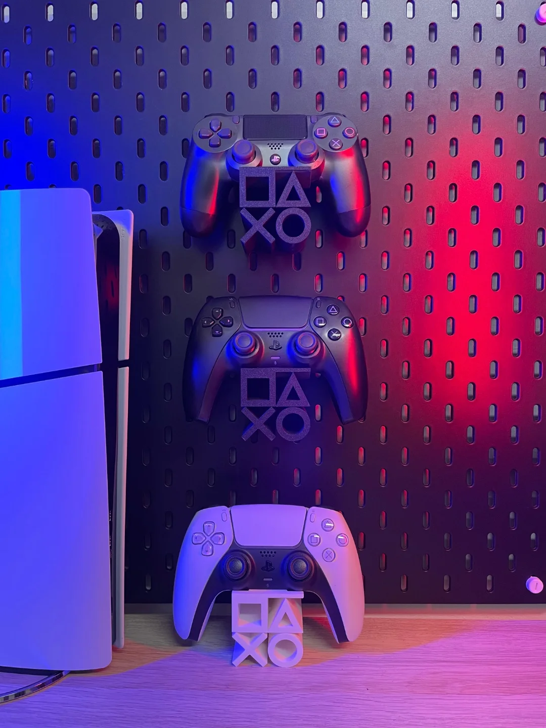 PS4 Controller Stand view 2