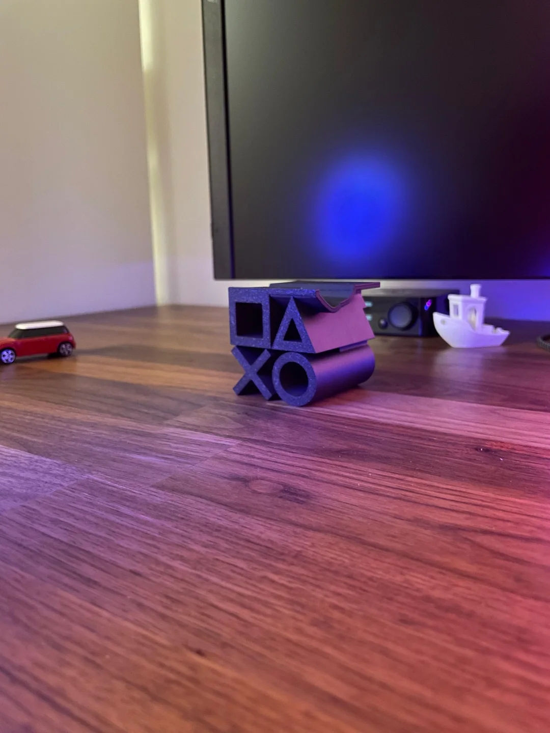 PS4 Controller Stand view 3