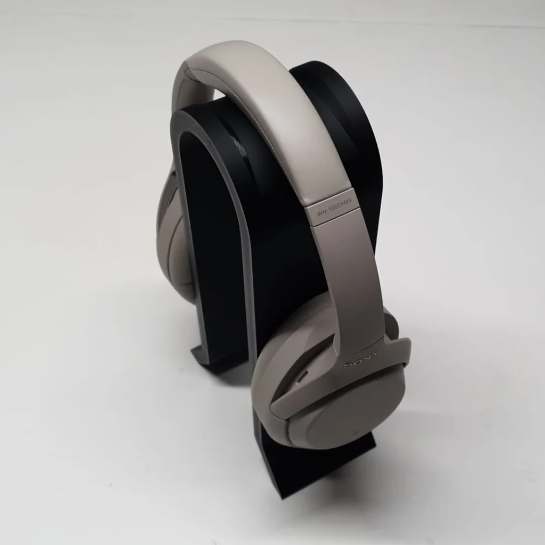 Stylish Headphone Stand view 3