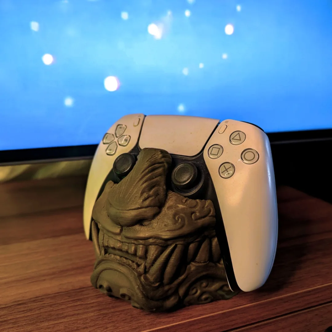 Tiger Oni Mask PS5 Holder view 4
