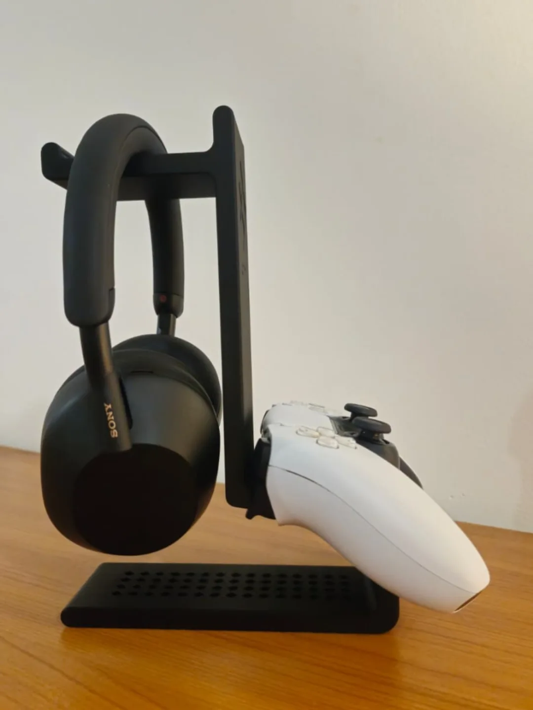 2-in-1 Headphone & PS5 Controller Stand