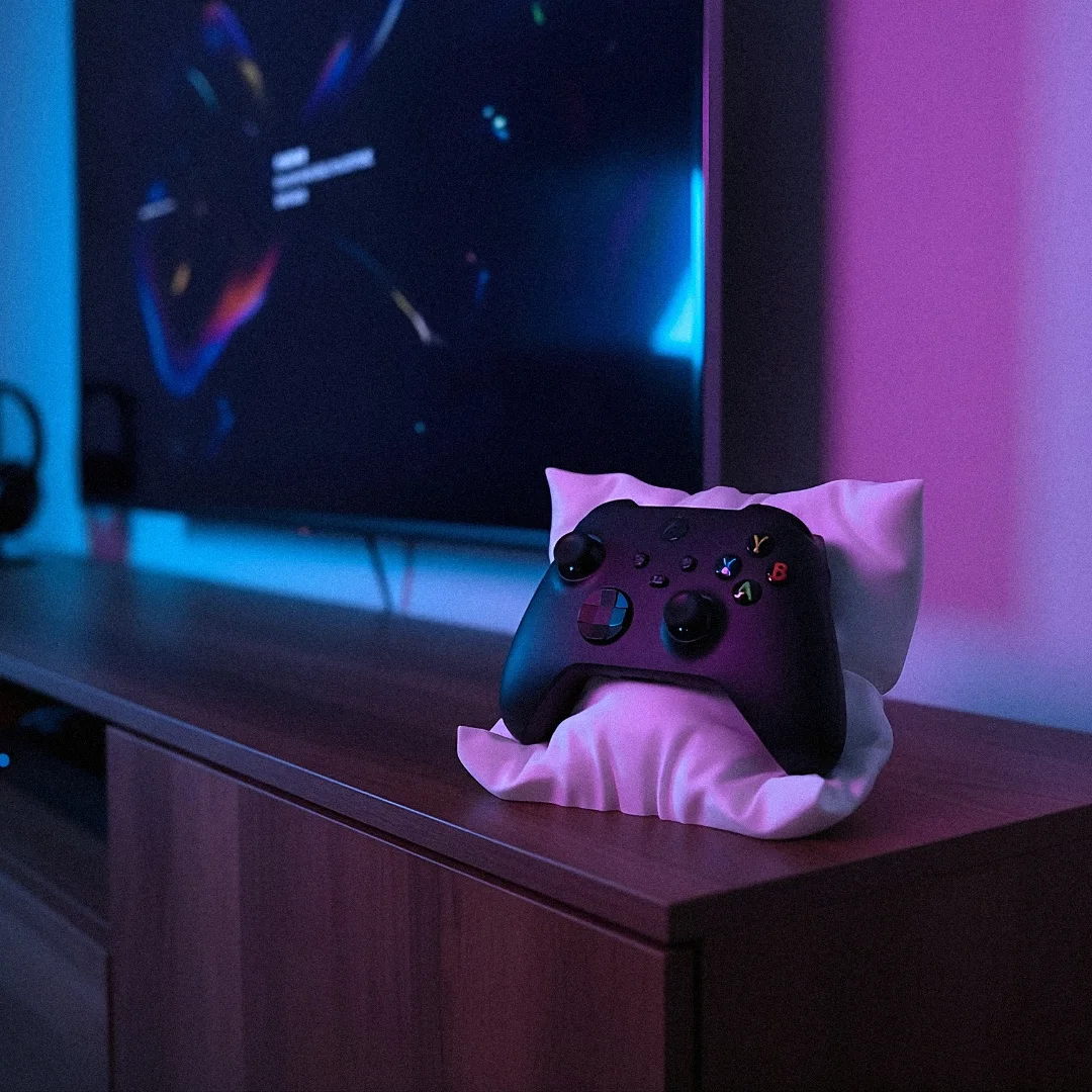 Xbox Controller Stand (White / Black) view 5