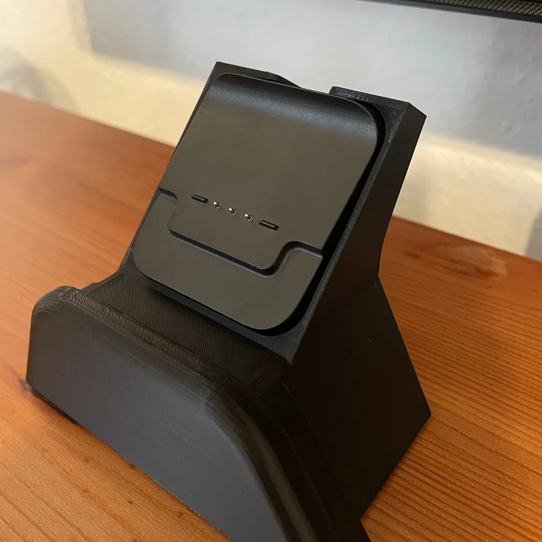 Xbox Elite 2 Controller Stand (Magnetic Dock) view 3