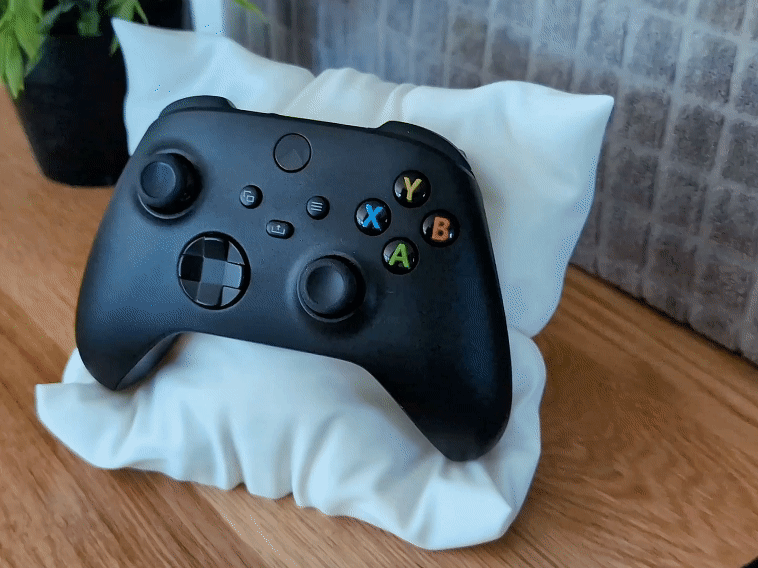 Desk version xbox controller holder