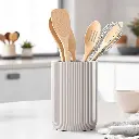 Modern ribbed kitchen utensil holder 